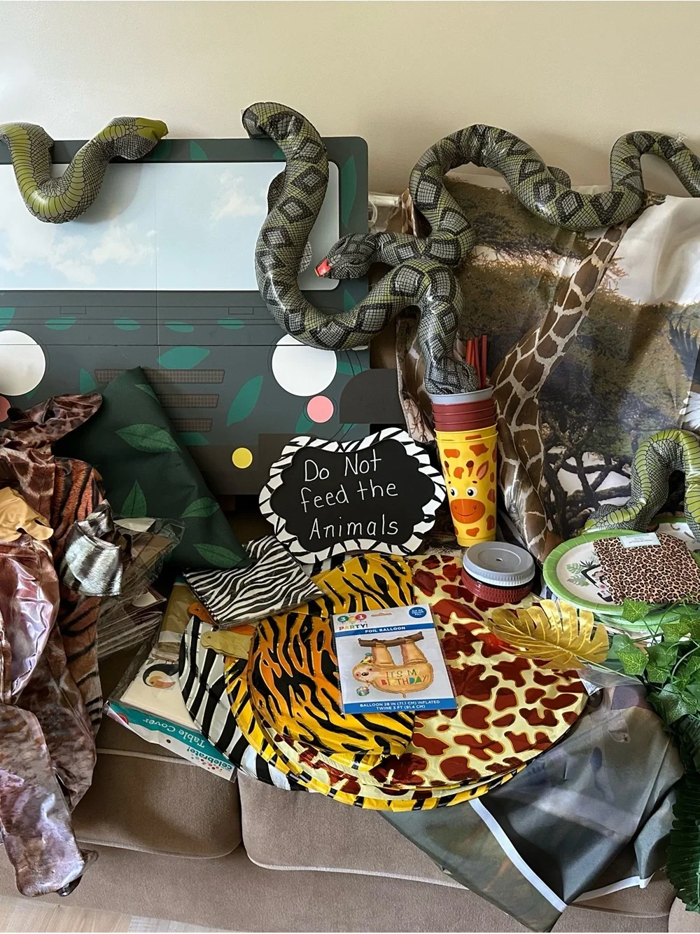 Safari Animal Party Plate Set - Green & Yellow Jungle Theme